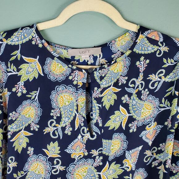 Loft Blue Floral Paisley Keyhole Bell Cuff Sleeve Blouse Size Medium - Picture 8 of 8